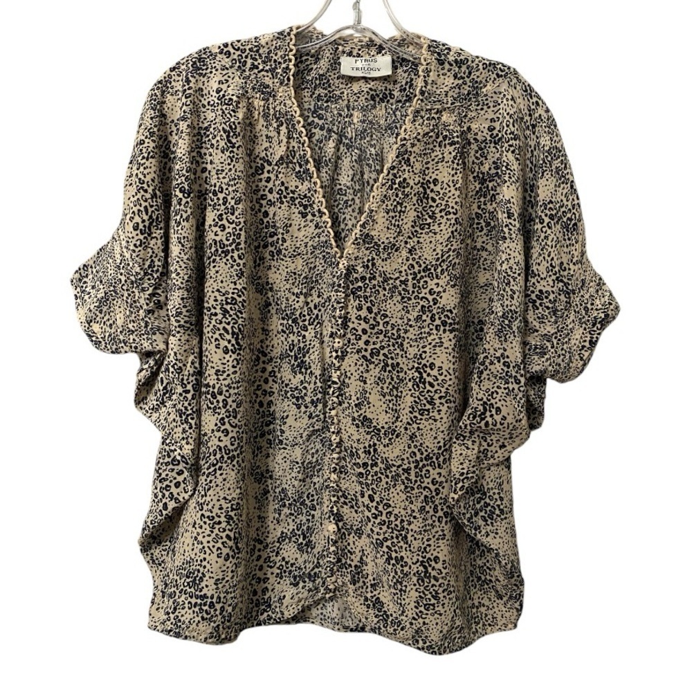 Pyrus for Trilogy Silk Cheetah Print Buttons Oversize Dolman Sleeve Top Blouse